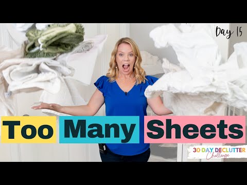 How to Declutter Towels, Blankets and Sheets - Day 15 - 30 Day Declutter Challenge