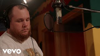 Luke Combs - Love You Anyway (Official Studio Video)