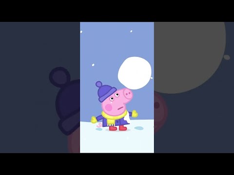 Peppa's SnowBall Fight 🐷 ☃️ Peppa Pig #Shorts