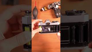 How To Load The Pentax K1000  #filmphotography #35mmfilmcamera