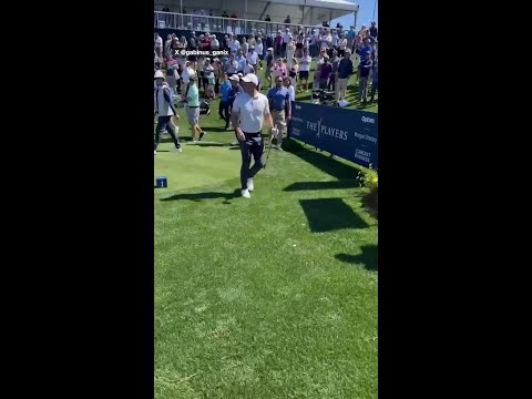 Angry Rory McIlroy snatches phone from a fan at Sawgrass