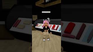 i thought she was my mom💀😭#robloxshorts #roblox