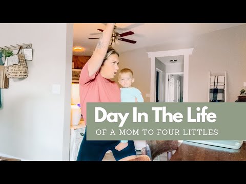 Day In The Life Of a Mom To Four + eufy Permanent Outdoor Light E120