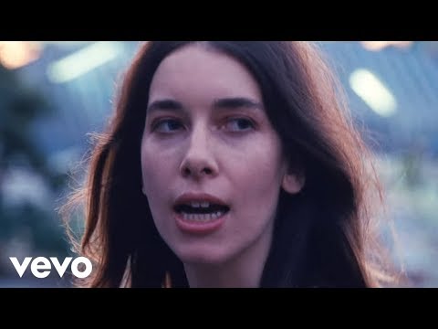 HAIM - Little of Your Love (Video)