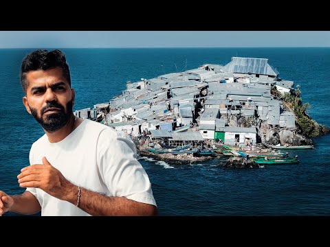 Visiting the Most Crowded Island on Earth - Migingo Island 🇰🇪