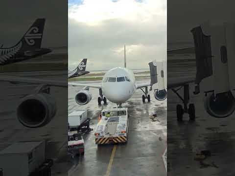 Air New Zealand A320 preparing for pushback at AKL #kuyabogpilotzn #aucklandairport #a320 #airbus