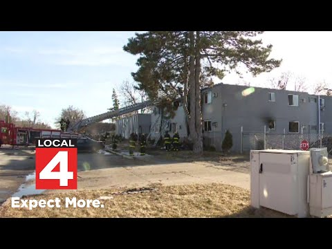 Fire crews battle apartment complex blaze on Detroit’s west side