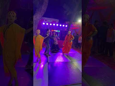 Shaadi wale ghar me aaye Krishna Sudama😍😂#funny #comedy #wedding #dance #couplegoals #explorepage