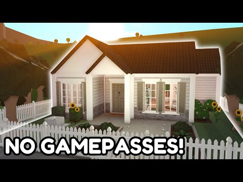 Building a NO GAMEPASS SUBURBAN house in Bloxburg