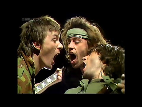 The Boomtown Rats - Someone's Looking At You - TOTP - 1980 [Remastered]