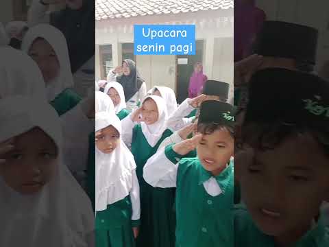 upacara senin pagi