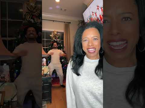 My mom got the moves! 💃 #tiktok #mom #dance #foryou #comedy #groove #dancing #shorts