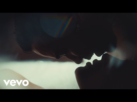 Romeo Santos - Solo Conmigo (Official Video)