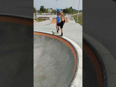 X-Man drops in on the big bowl at Sunset #skaterboy #familytime