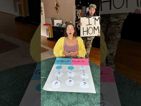 Soldier surprises his sister during her gender reveal party 🥹 #family #homecoming #genderreveal