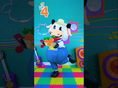 ¿Cuántas Zanahorias Atrapará?🥕¡Juega y Cuenta con La Vaca Lola! #Shorts