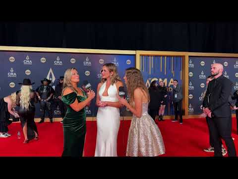 Live From the 58th Annual CMA Awards Red Carpet | Opry