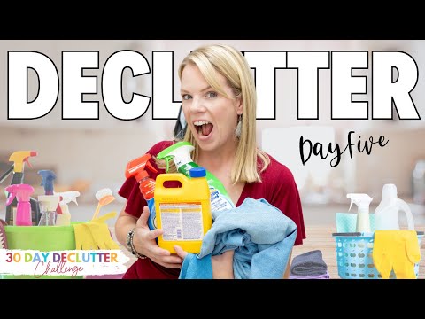 Declutter Cleaning Supplies - Day 5 - 30 Day Declutter Challenge