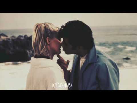 Olivia Newton john - Hopelessly Devoted To You [Letra en español]