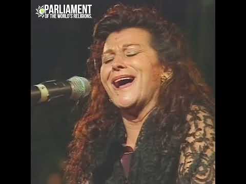 Andalusian Cantaora María del Carmen Corpas Sings a Passionate Saeta