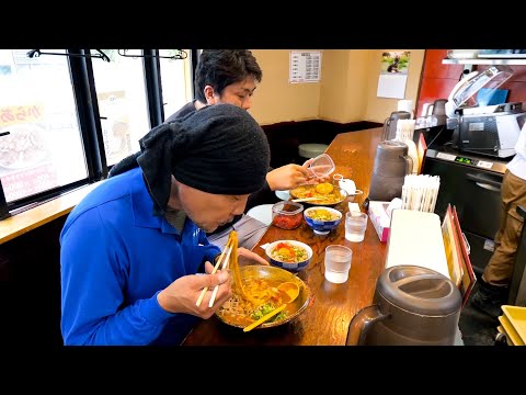 Locals rush to curry udon! A day at a famous restaurant that stirs men's hearts