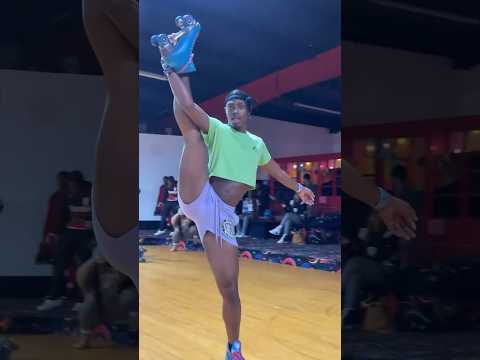 LARON SPLITS ON SKATES 😳🔥🤸🏽 | Ice Spice- Unreleased Snippet #lar0nbest #rollerskating #icespice