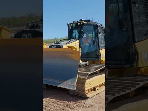 BLIPPI DRIVES A BULLDOZER 👷🏻‍♂️! Sing and Learn about Construction Vehicles! #blippi #shorts