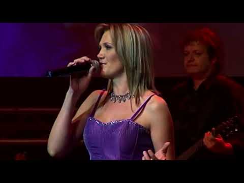 Juanita du Plessis - Dis waar ek wil wees "LIVE" (2007)