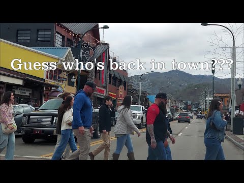 GATLINBURG,TN Tourists are COMING BACK!...