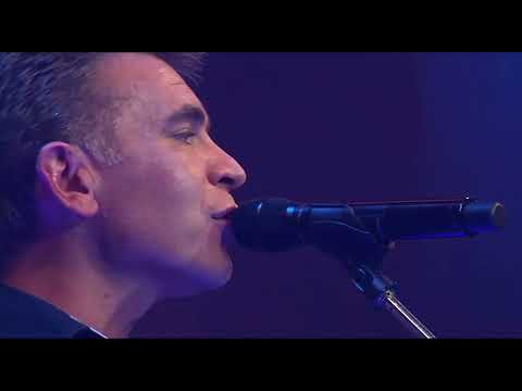 Theuns Jordaan - Koue vuur "LIVE" (2012)