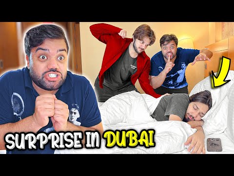 Surprising Babay In Dubai 😱 | Achanak Room Mein Chappa Maar Diya 😂