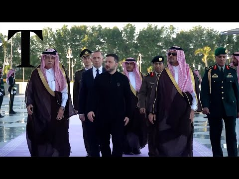 Zelensky arrives in Saudi Arabia before US talks