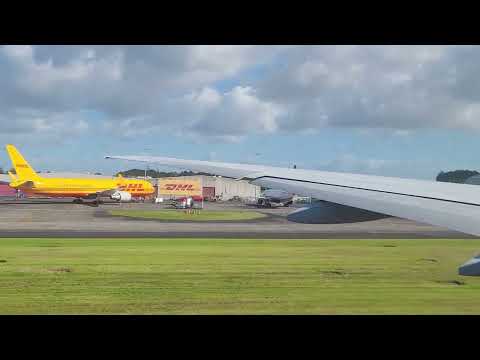 Inside Air New Zealand B777-300ER taxi and take off from Auckland