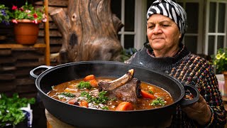 🍲 Authentic Azerbaijani Lamb Stew: 🐑 A Hearty Village Recipe 🏡