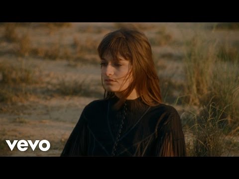 Clara Luciani - Monstre d'Amour (Clip Officiel)