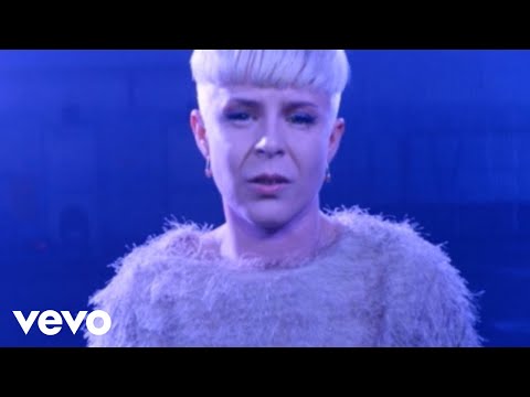 Robyn - Call Your Girlfriend