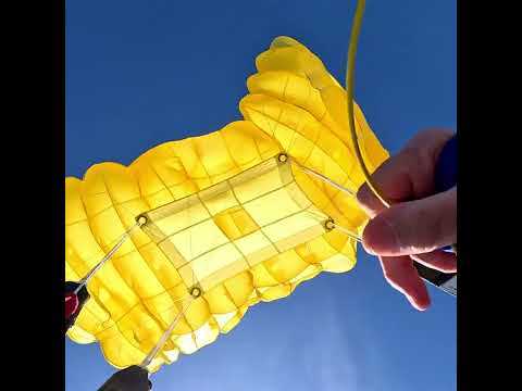 SKYDIVER FORCED TO CUT FIRST PARACHUTE TO BE SAVED BY RESERVE #skydiving #skydiver