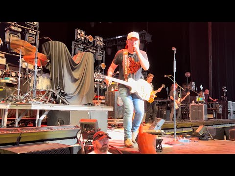 Travis Denning-After A Few(live) 7/27/25 Tinley Park