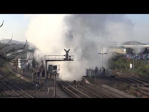 70000 Britannia leaving Westbury Station 23rd November 2013