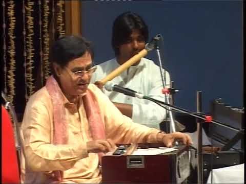 Jagjit Singh Live ...Ghazal king ..PIya bin soona  lage des (bandish)