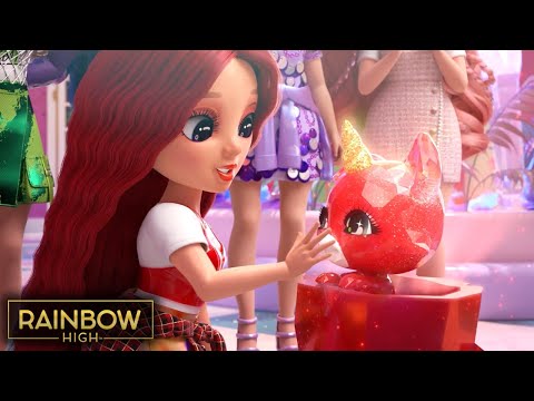 Ruby Meets Her Magical Pet! ❤️🔮 | Rainbow High