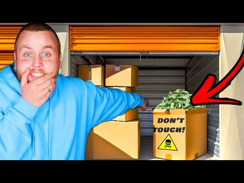 Old Storage Unit Owner HID MONEY In Back Of Storage Unit I Bought!