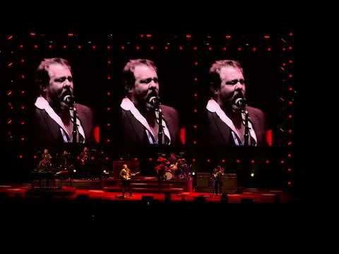 Dancing In the Dark - Nathaniel Rateliff & The Night Sweats Live at Climate Pledge Arena 2/15/2025