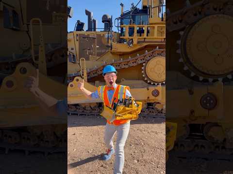 Which Vehicle will do the BLIPPI WIGGLE?! Dance with Blippi! #shorts #blippi