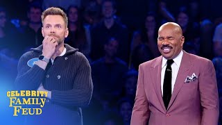 Joel McHale makes Fast Money! | Celebrity Family Feud