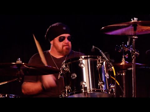 Incredible Drum Battle with Jason Bonham, Sheila E. and Kenny Aronoff