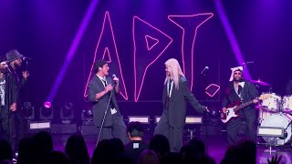 ROSÉ & Bruno Mars - APT. (live from 2024 MAMA AWARDS)