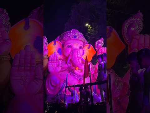 Kya apne dekha Bappa ka itna sundar aur vishal roop 😯😱#trending #ytshorts #ganesh #festival