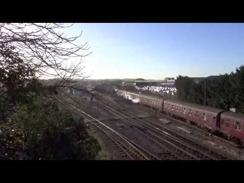 34067 Tangmere stops at Westbury - 6th December 2014