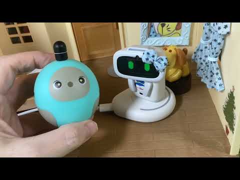 Living AI Aibi Pocket Pet Part 3: Taking Aibi to a Gachapon  #aibi #aibipocketrobot #cuterobot